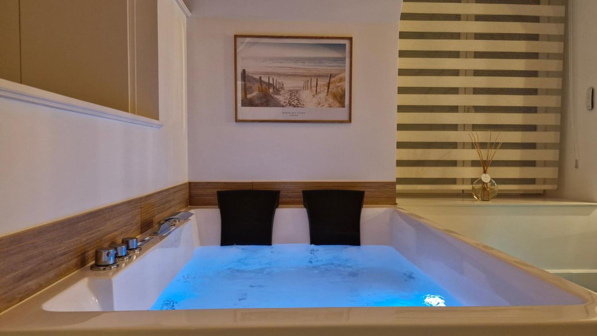 La Suite Nature Jacuzzi Au Coeur Du Chateau De Boissettes Luaran gambar